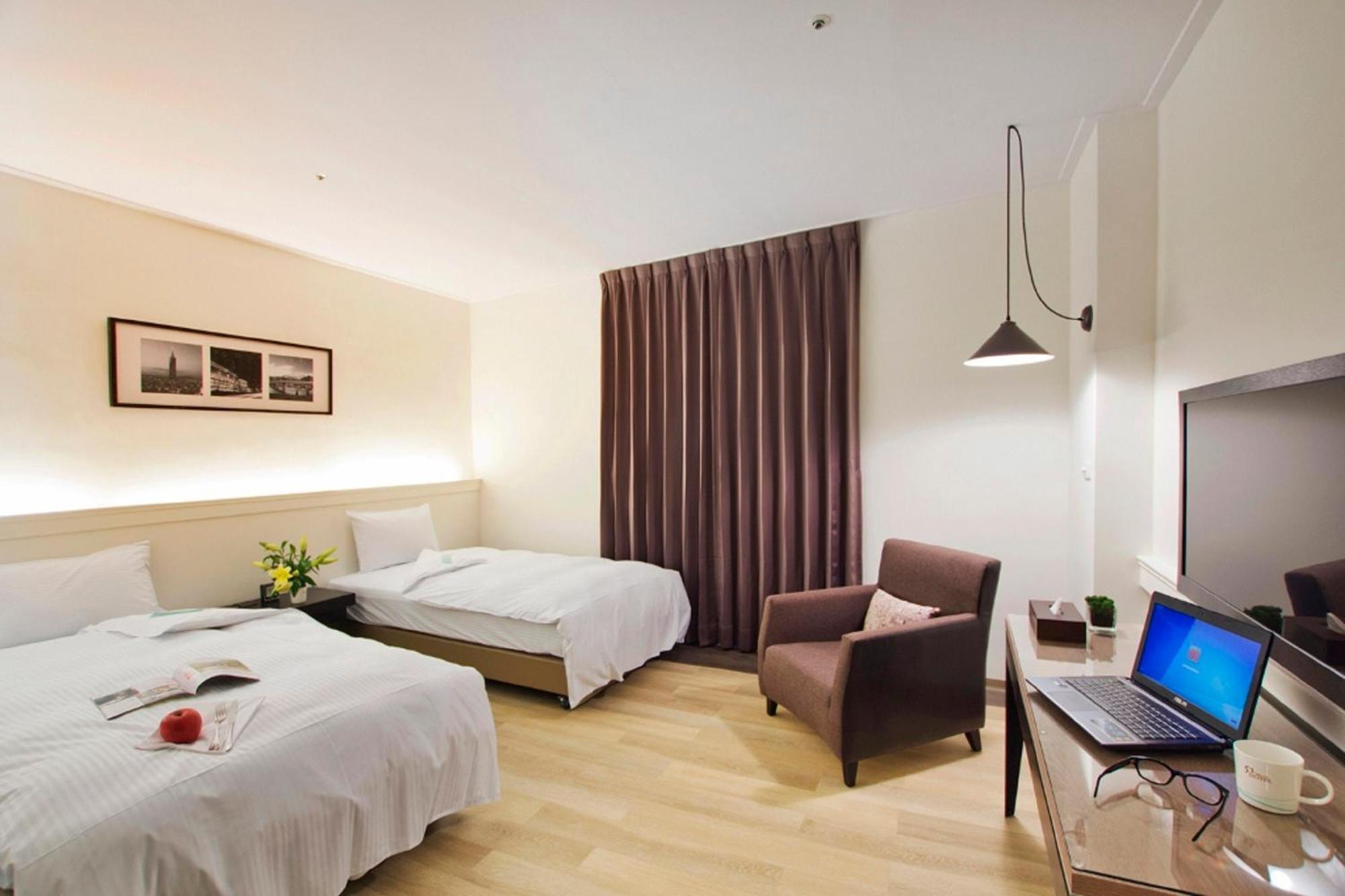 53 Hotel Tchaj-čung Exteriér fotografie